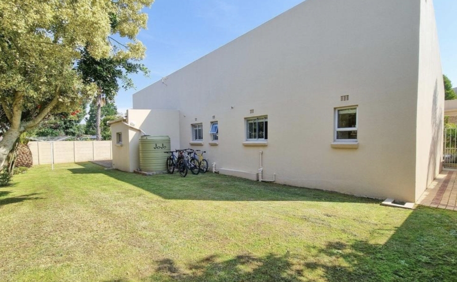 To Let 4 Bedroom Property for Rent in Rosendal Western Cape